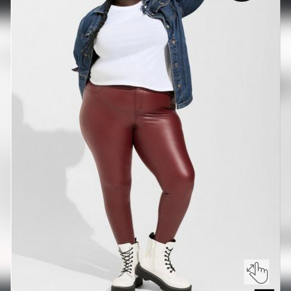 TORRID Faux Leather High Rise Leggings 2x  or 4x NWT